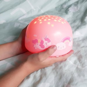 Veilleuse projecteur d'étoiles licorne