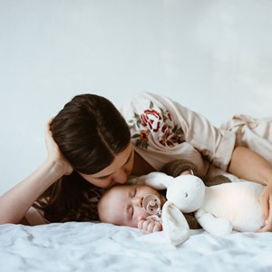 Peluche veilleuse lapin magique cream 2.0