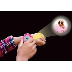 Montre digitale avec projection barbie