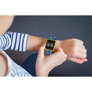 Montre digitale led astérix