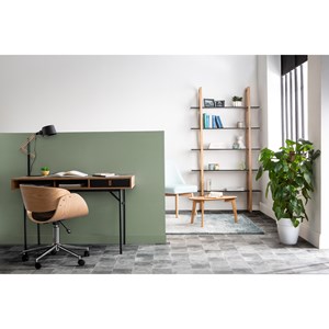 Chaise de bureau à roulettes noir, bois clair et acier chromé bent