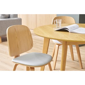 Chaises en bois clair et tissu gris clair (lot de 2) beck