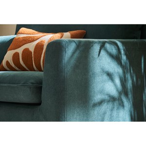 Canapé 2 places en tissu effet velours bleu canard et bois clair jonas