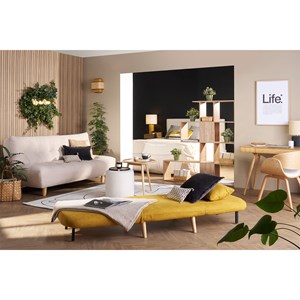 Fauteuil convertible en tissu effet velours jaune moutarde et bois clair amiko