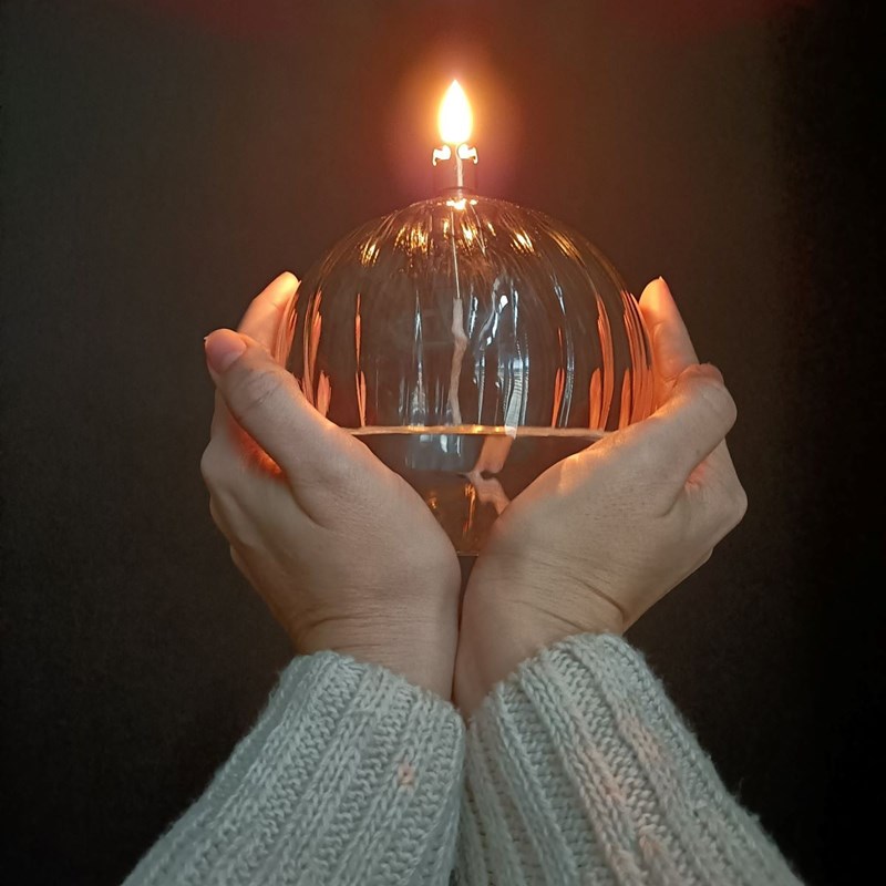 Lampe à huile boule striée taille m -