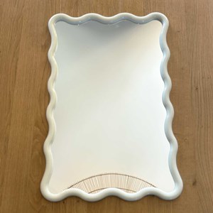 Miroir rectangulaire cadre ondulé coloris ivoire 60*40cm