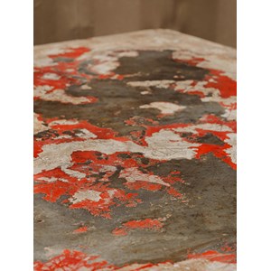 Hanna, la table d'appoint en métal n°685