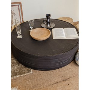 Donna, la table basse en cuir n°582