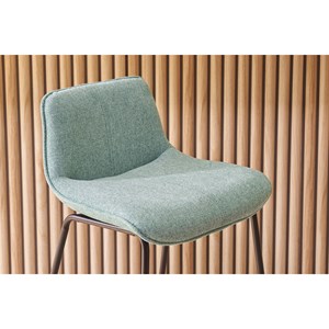 Tabourets de bar en tissu effet velours vert céladon h65 cm (lot de 2) boost