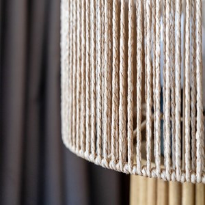 Lampe en papier de corde et socle en rondin de bois - mira