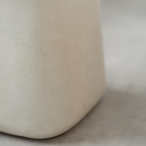 Table d'appoint carrée en béton blanc - samui