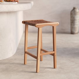 Tabouret pour îlot central 68 cm en teck et cuir tressé marron - kuna