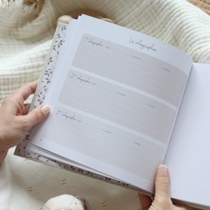Livre souvenirs de bébé première année