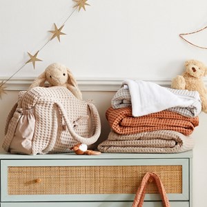 Couverture polaire en coton gaufré latte (75 x 120 cm)