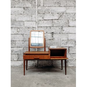 Louise, la coiffeuse en teck n°98