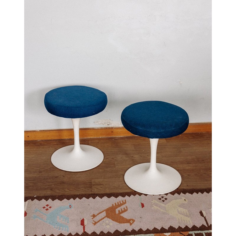 Axel, le tabouret knoll n°116