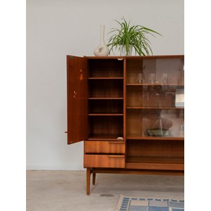 Victoria, la grande vitrine en bois n°75