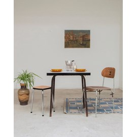 Table à manger en formica gris n°1010