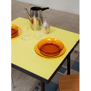Table à manger en formica jaune n°1011