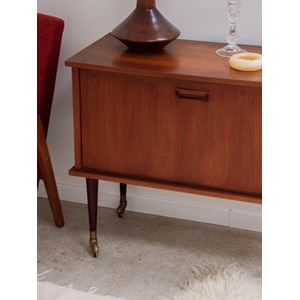 Gustave, le buffet-bar éclairé n°461