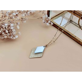 Collier pendentif losange blanc
