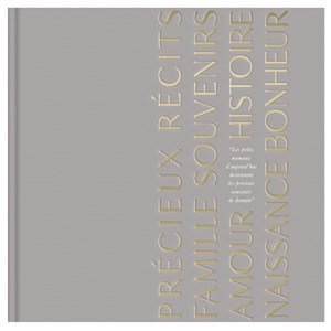 Livre de naissance précieux souvenirs