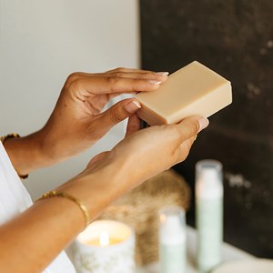 Savon saponifié à froid à la bave d’escargot 100g