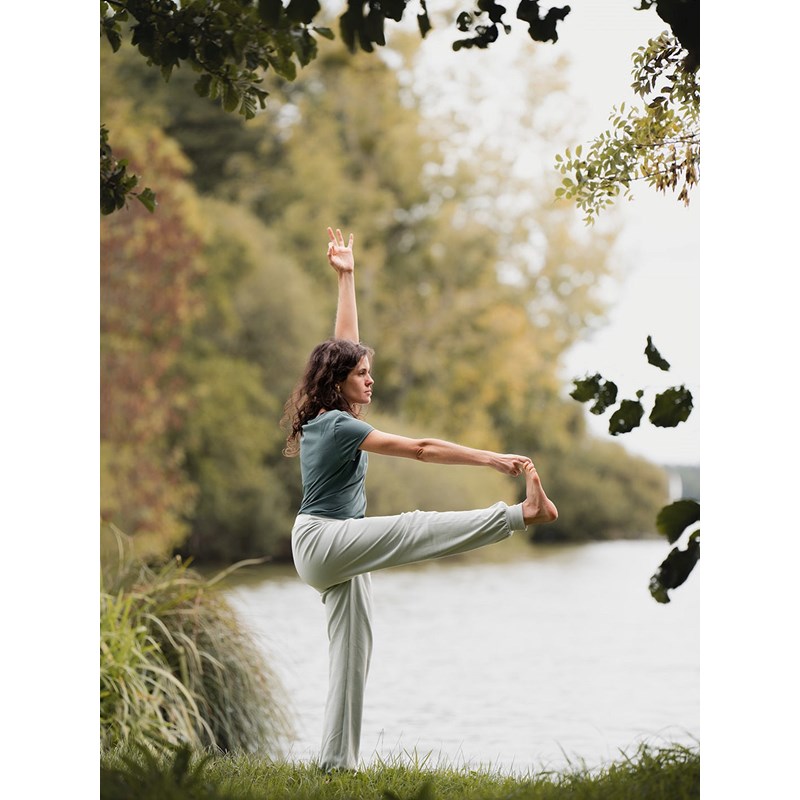 Sarouel yoga hirondelle bio vert amande