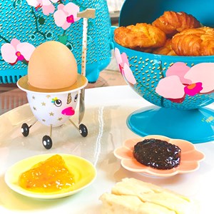 Coquetier design  multicolore