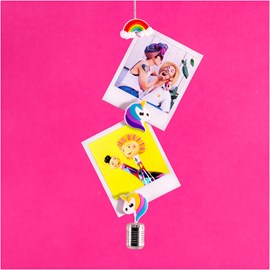 Câble porte photos et magnets  multicolore