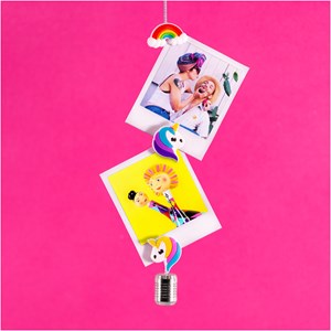 Câble porte photos et magnets  multicolore