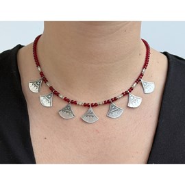 Collier shat shat touareg en argent et perles – bijou traditionnel
