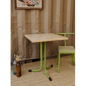 Denise, la table de bistro en métal n°55