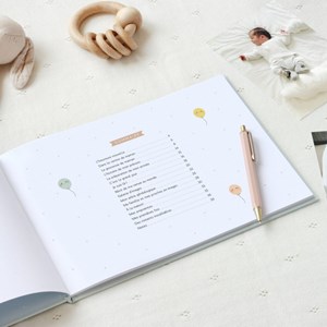 Mon livre de bébé, ma première année