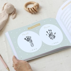 Mon livre de bébé, ma première année