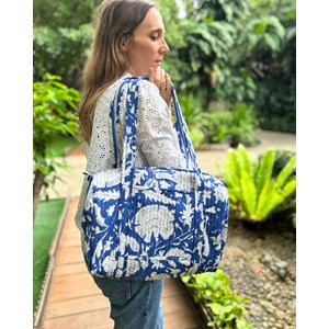 Sac à langer ou de journée sunee bleu impérial floral