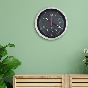 Horloge murale style compteur phosphorescente