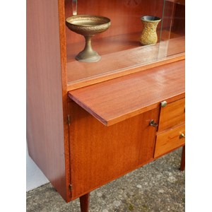 Victoria, la vitrine en bois n°82