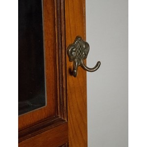 Max, le porte-manteau en bois n°203