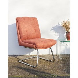 Jakob, le fauteuil en tissu n°699
