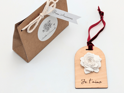 Décor en plâtre &nbsp;je t'aime&nbsp; - senteur rose ancienne