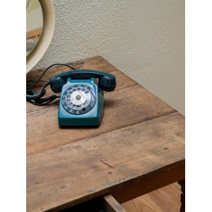 Table à manger en bois peinte n°475