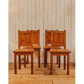 Lot de 4 chaises en bois n°800