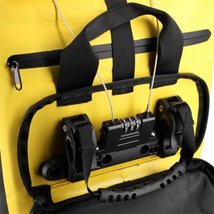 Sacoche avec cadenas jaune