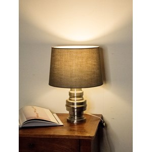 Lampe en aluminium à poser n°526
