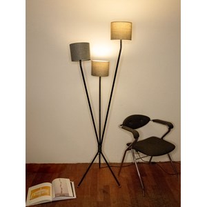 Lampadaire tripode en métal n°228