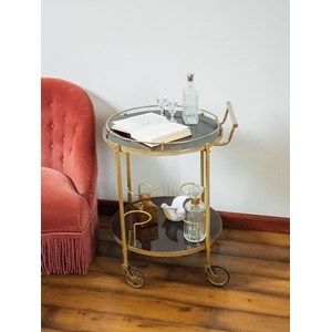 Henriette, la desserte en métal n°132