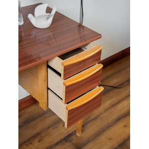 Yvan, le bureau en bois n°445