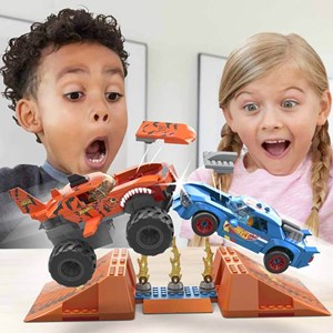 Monster trucks hot wheels - tiger shark chocs