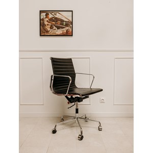 Grande chaise de bureau en skaï n°1090